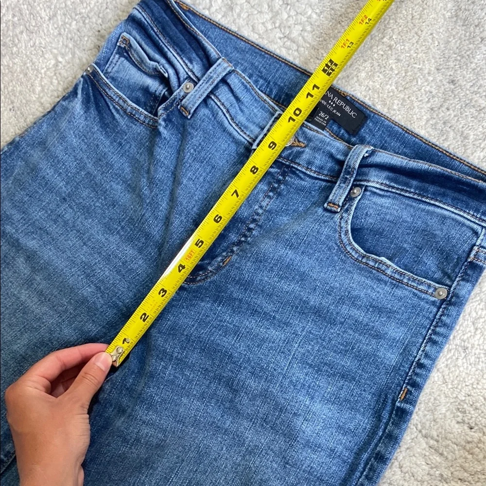 Banana Republic Wide-Leg Jeans - Picture 8 of 12